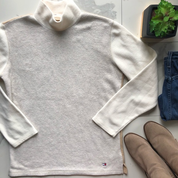 Tommy Hilfiger Sweaters - Vintage Tommy Hilfiger Tan Fleece Sweater